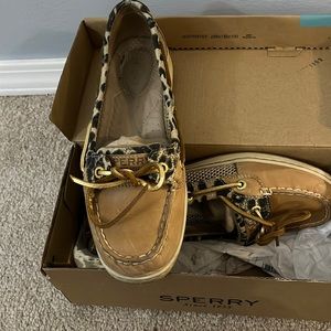 Sperry boat shoes
